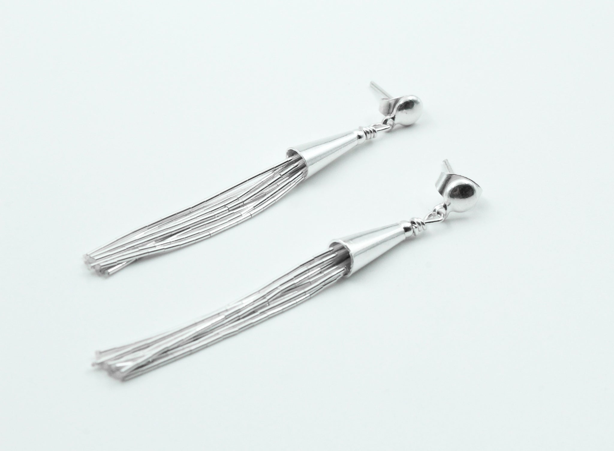 ARETES LISTÓN LÍQUIDA