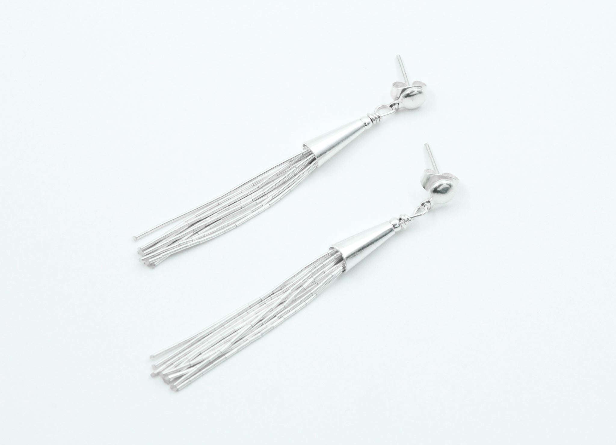 ARETES LISTÓN LÍQUIDA