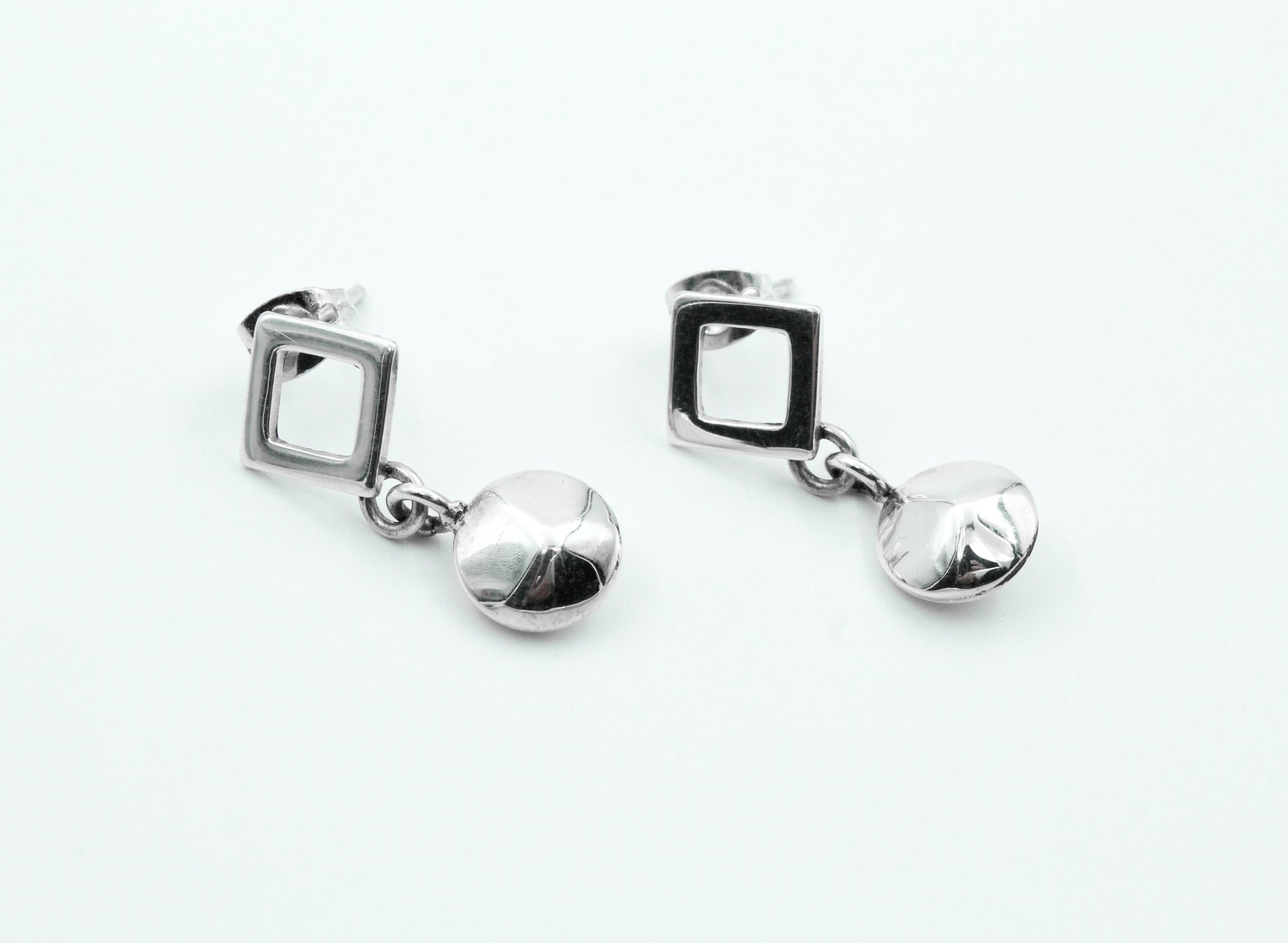 BROQUEL ROMBO COLGANTE