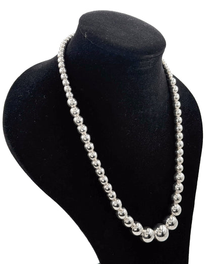 COLLAR BOLA EN DISMINUCIÓN